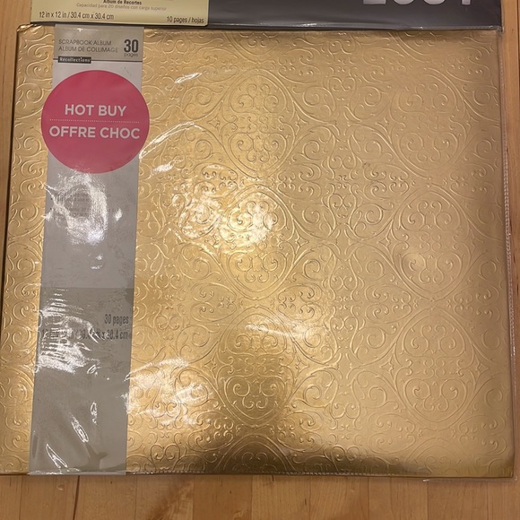 NWT Recollections scrapbook album 30 page and 10 page- Michaels Store - Picture 2 of 11